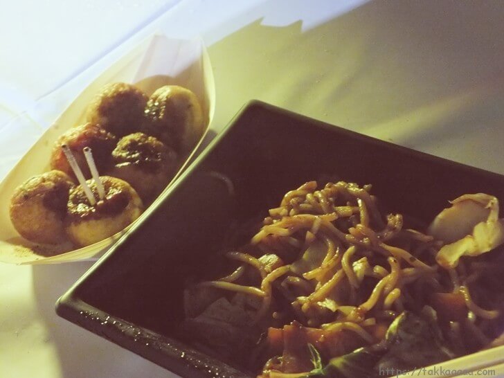 焼きそばとたこ焼き