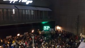 入場前のZeppの様子