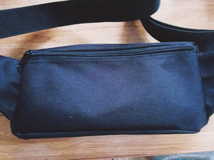 ボディーバッグの身体側