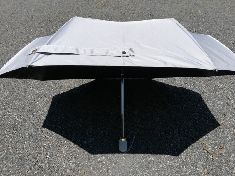 日傘による日陰