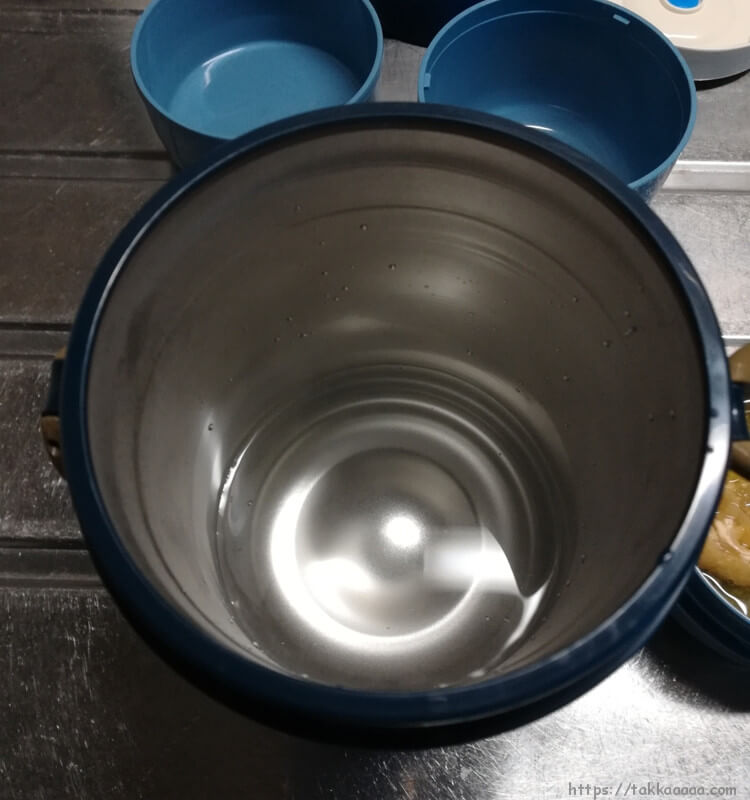 サーモス弁当箱の容器の内側