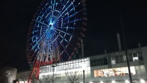 ZeppTokyoの後ろに立ってる観覧車